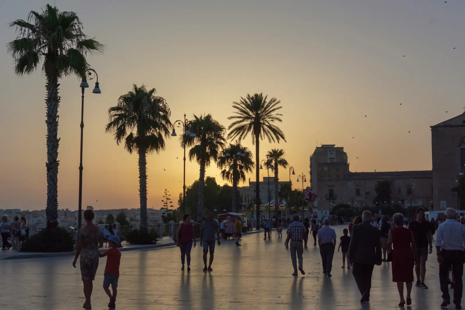 Piazza Scandaliato a Sciacca al tramonto